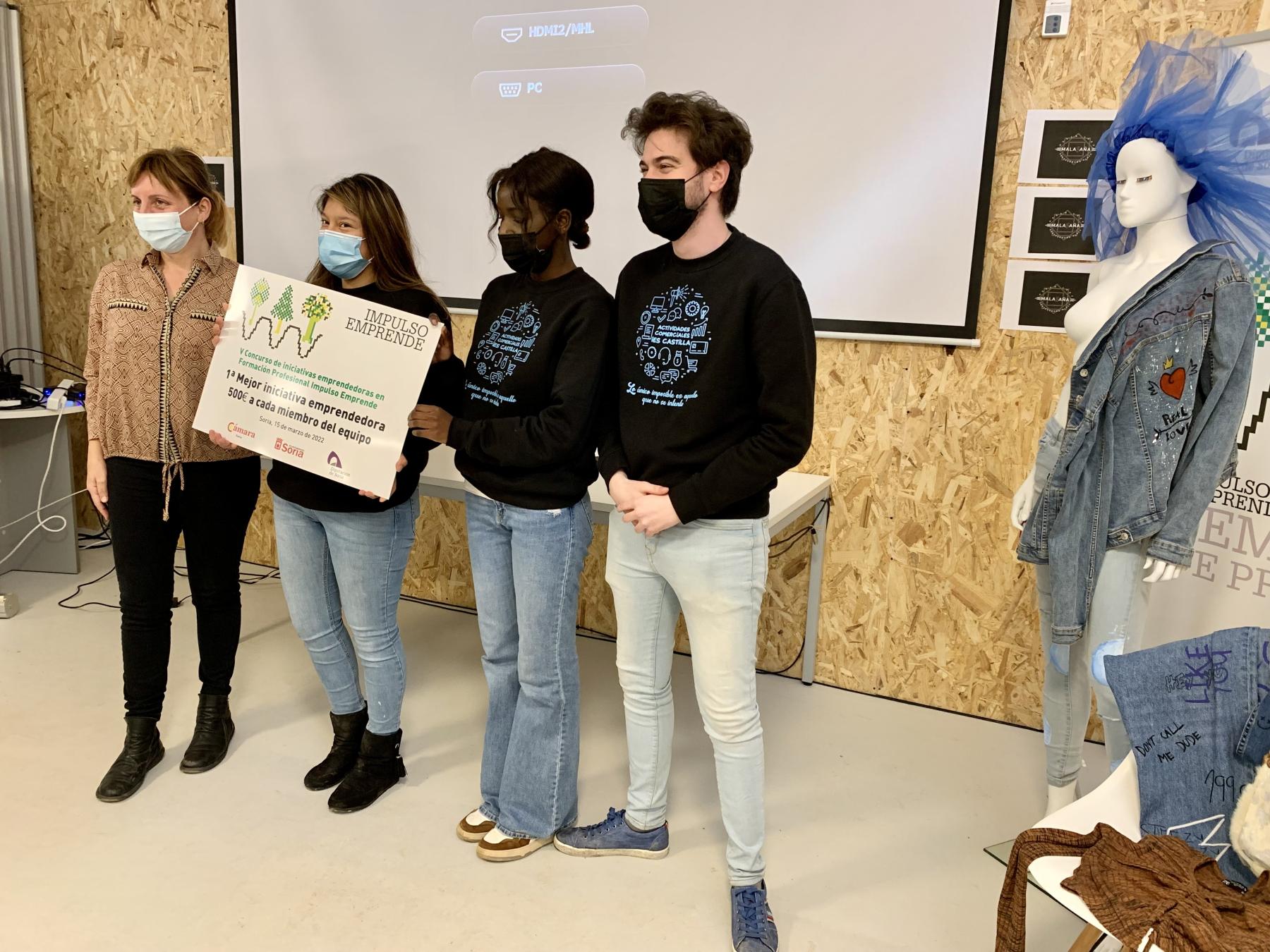 Un proyecto sobre ropa sostenible del IES Castilla gana el V Concurso de Iniciativas emprendedoras en FP Impulso Emprende