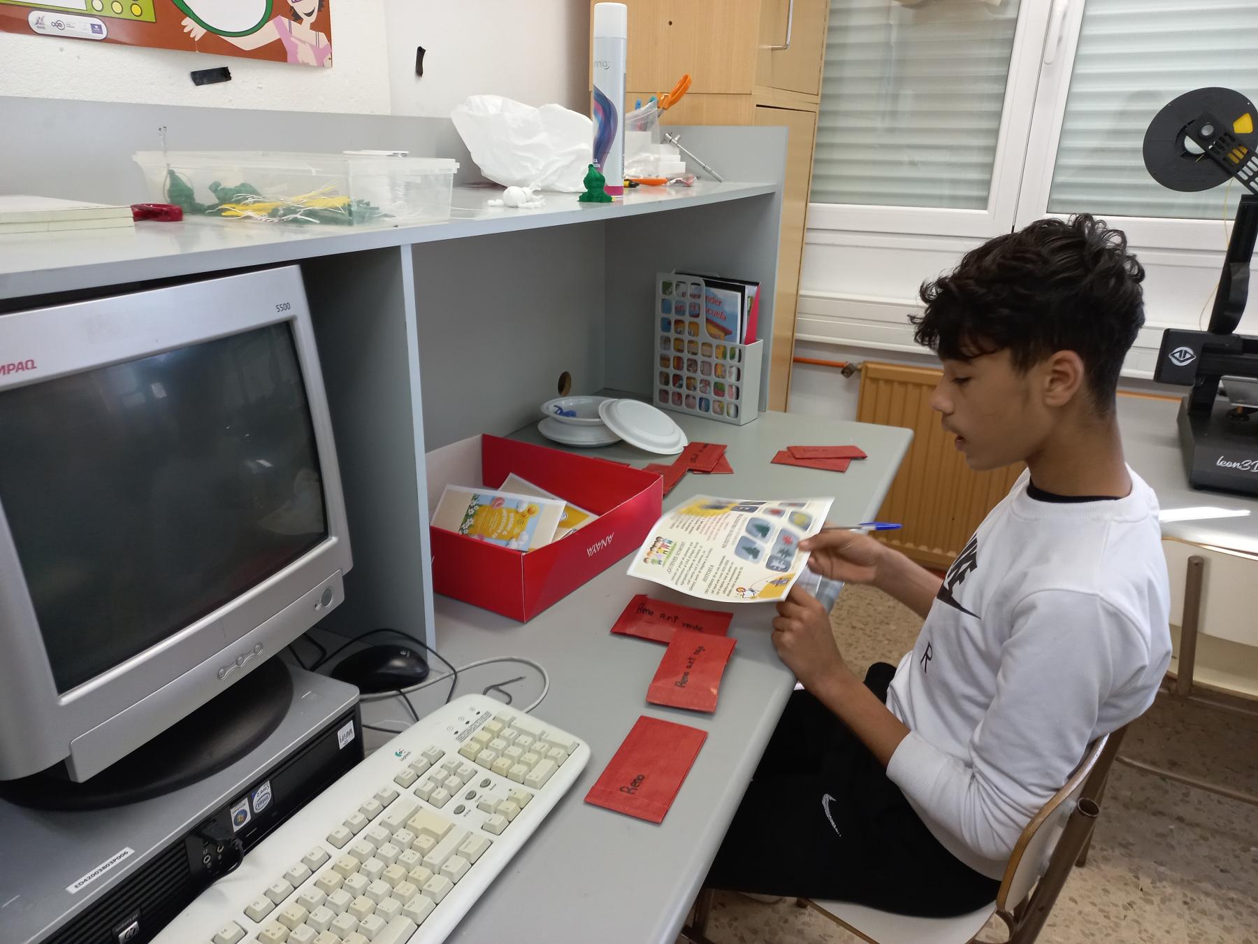 El alumnado del CRA de Gómara forma una cooperativa para diseñar y crear objetos con una impresora 3D dentro del programa Emprender en Mi Escuela